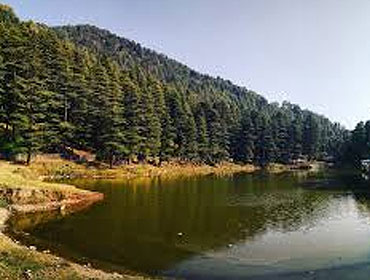 dal lake in mcleodganj