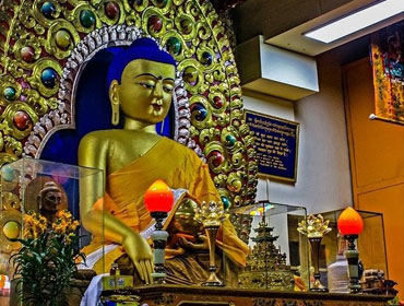 dalai lama temple, buddha temple mcleodganj